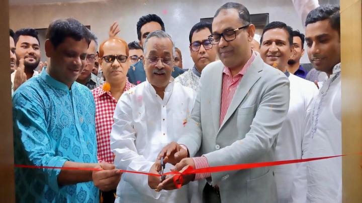 নির্যাতিত মানুষের আইনি সেবায় কাজ করে যাবে ‌